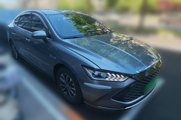 Used BYD Qin PLUS 2023 Champion Edition DM-i 55KM Leading Model Front Right 45 Deg
