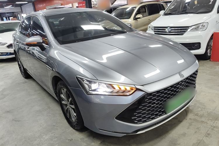 Used BYD Qin PLUS 2023 Champion Edition DM-i 55KM Leading Model Front Right 45 Deg