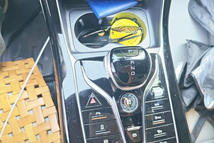 Used BYD Qin PLUS 2023 Champion Edition EV 420KM Superior Model Gear Lever