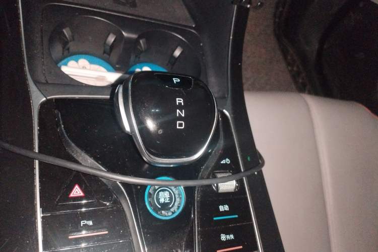 Used BYD Qin PLUS 2023 Champion Edition DM-i 120KM Excellence Model Gear Lever