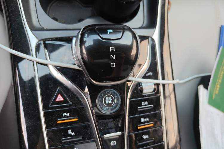 Used BYD Qin PLUS 2023 Champion Edition EV 510KM Excellence Model Gear Lever