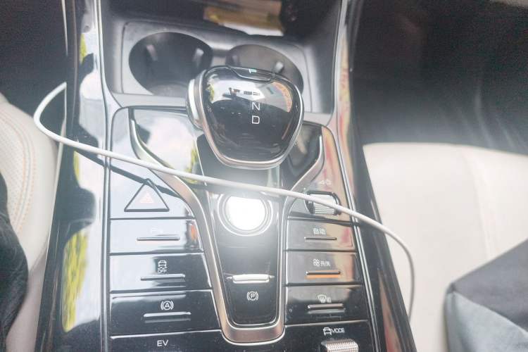 Used BYD Qin PLUS 2023 Champion Edition DM-i 55KM Leading Model Gear Lever