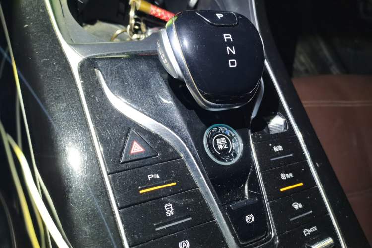 Used BYD Qin PLUS 2023 Champion Edition EV 510KM Leading Model Gear Lever