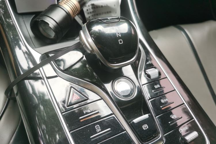 Used BYD Qin PLUS 2023 Champion Edition DM-i 120KM Beyond Model Gear Lever