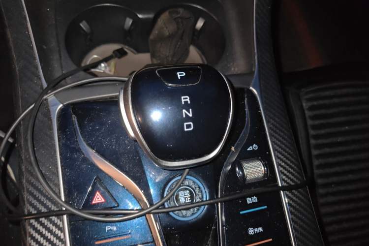 Used BYD Qin PLUS 2023 Champion Edition DM-i 55KM Superior Model Gear Lever