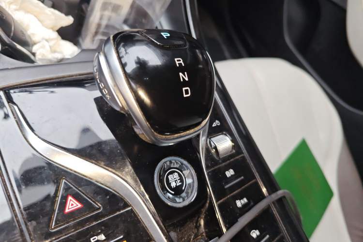 Used BYD Qin PLUS 2023 Champion Edition DM-i 55KM Leading Model Gear Lever