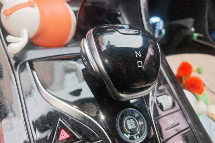 Used BYD Qin PLUS 2023 Champion Edition DM-i 55KM Leading Model Gear Lever
