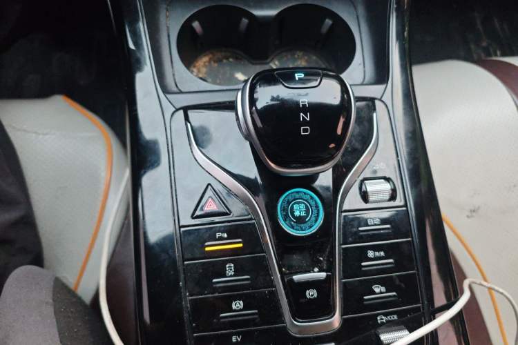 Used BYD Qin PLUS 2023 Champion Edition DM-i 55KM Leading Model Gear Lever