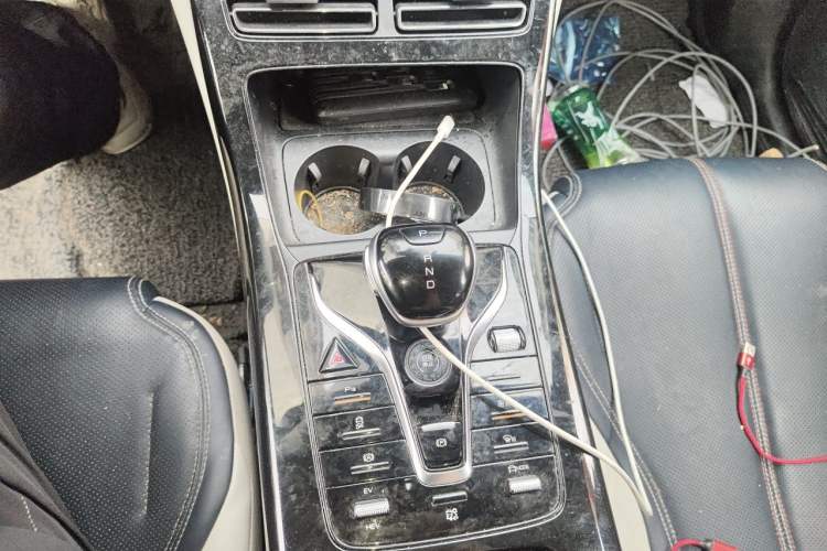 Used BYD Qin PLUS 2023 Champion Edition DM-i 55KM Leading Model Gear Lever