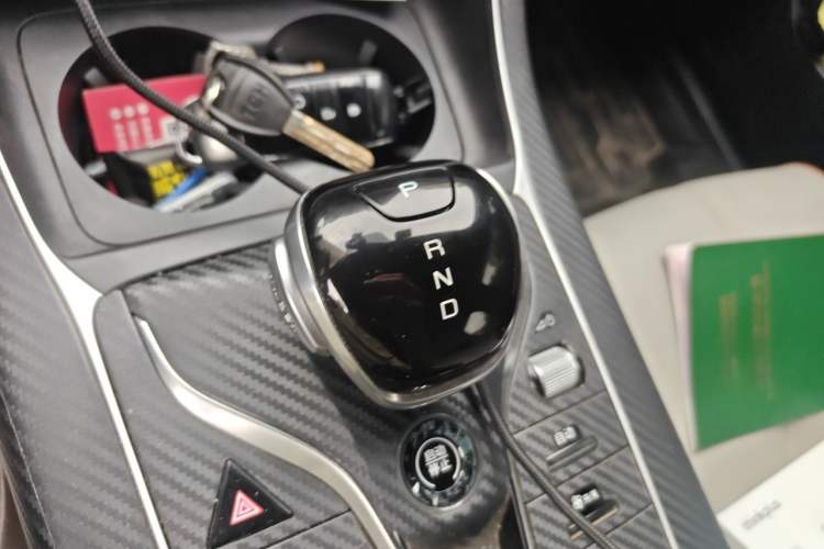 Used BYD Qin PLUS 2023 Champion Edition DM-i 55KM Superior Model Gear Lever