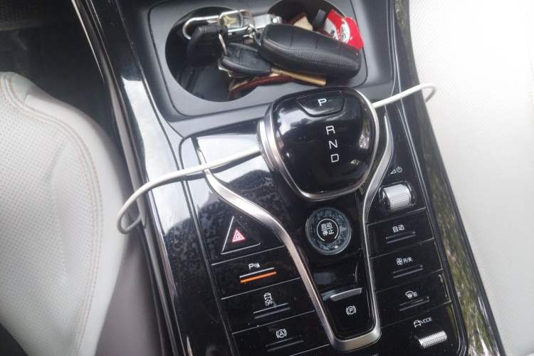 Used BYD Qin PLUS 2023 Champion Edition DM-i 55KM Leading Model Gear Lever