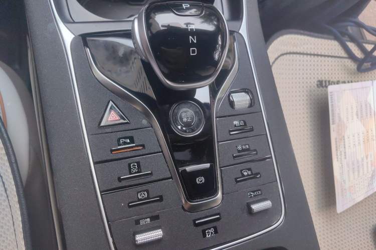 Used BYD Qin PLUS 2023 Champion Edition EV 420KM Superior Model Gear Lever