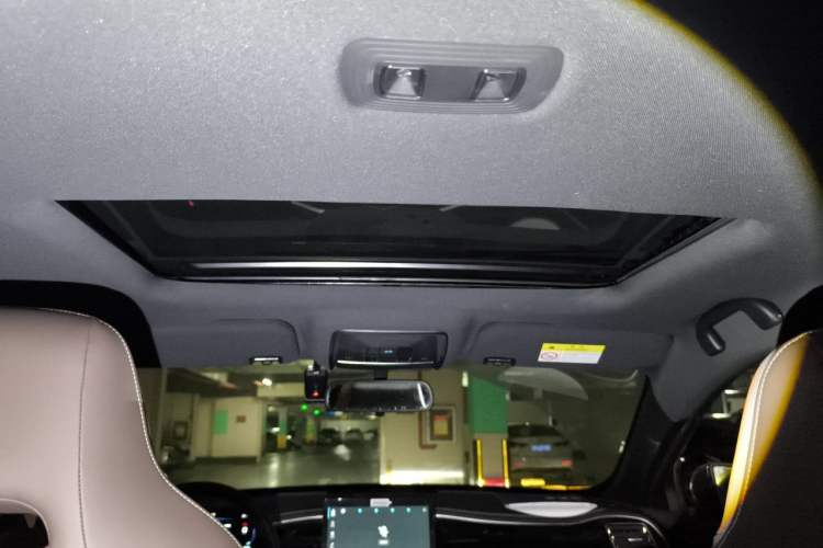 Used BYD Qin PLUS 2023 Champion Edition DM-i 120KM Leading Model Headliner