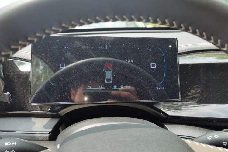 Used BYD Qin PLUS 2023 Champion Edition DM-i 55KM Leading Model Instrument Cluster