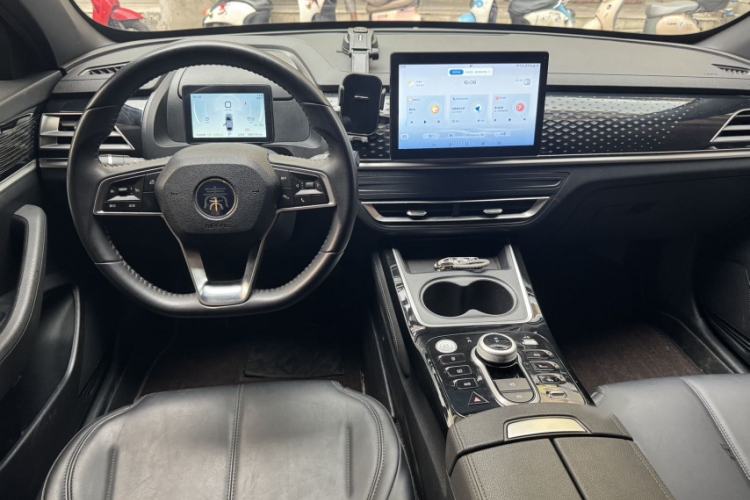 Used BYD Qin PLUS 2023 EV 510KM Travel Edition Interior 4
