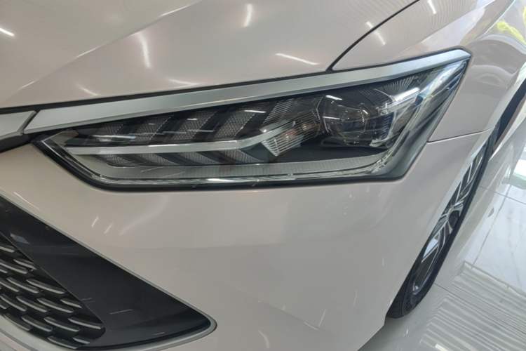 Used BYD Qin PLUS 2023 Champion Edition DM-i 120KM Excellence Model Left Front Headlight
