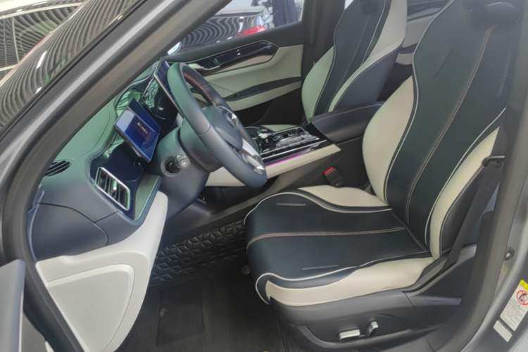Used BYD Qin PLUS 2023 Champion Edition DM-i 120KM Excellence Model Left Front Seat