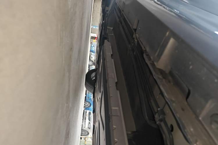 Used BYD Qin PLUS 2023 Champion Edition DM-i 55KM Superior Model Left Side Sill