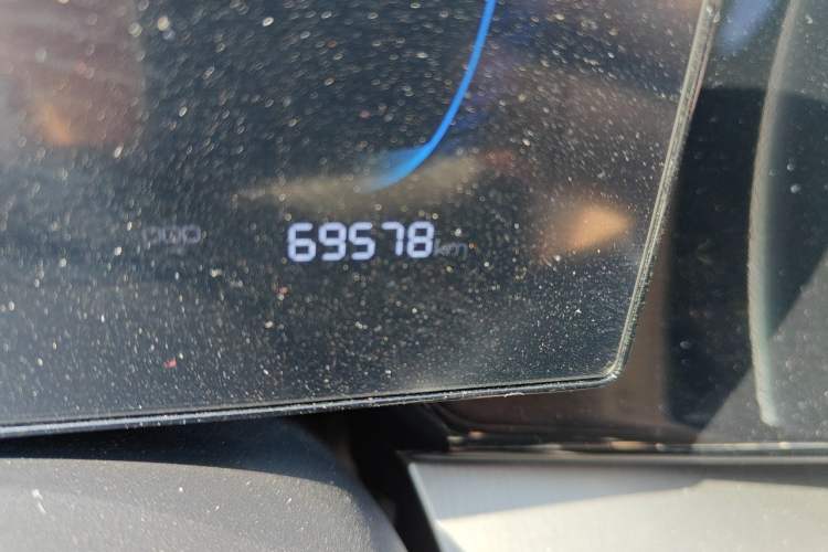 Used BYD Qin PLUS 2023 Champion Edition DM-i 55KM Superior Model Odometer Close Up