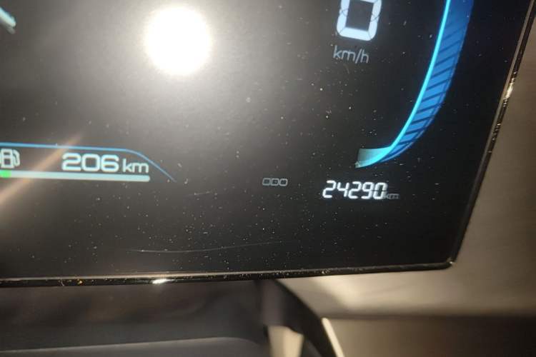 Used BYD Qin PLUS 2023 Champion Edition DM-i 120KM Leading Model Odometer Close Up