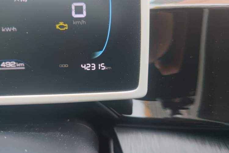 Used BYD Qin PLUS 2023 Champion Edition DM-i 55KM Leading Model Odometer Close Up