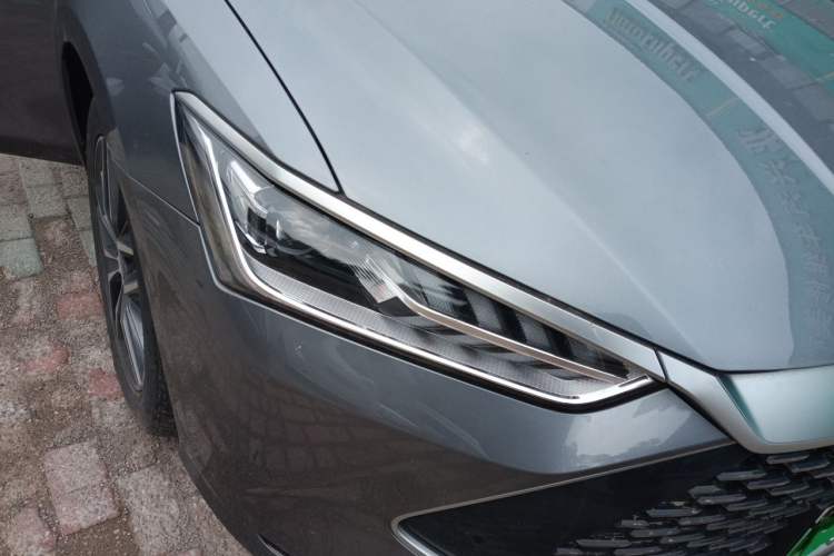 Used BYD Qin PLUS 2023 Champion Edition DM-i 55KM Superior Model Right Front Headlight