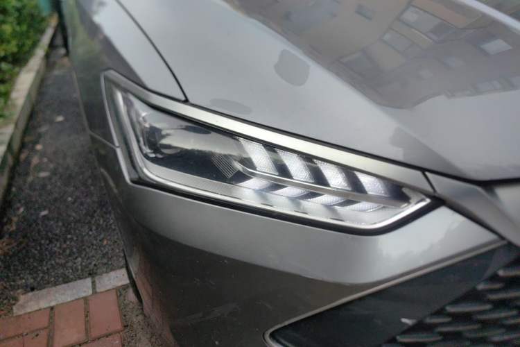 Used BYD Qin PLUS 2023 Champion Edition DM-i 55KM Leading Model Right Front Headlight