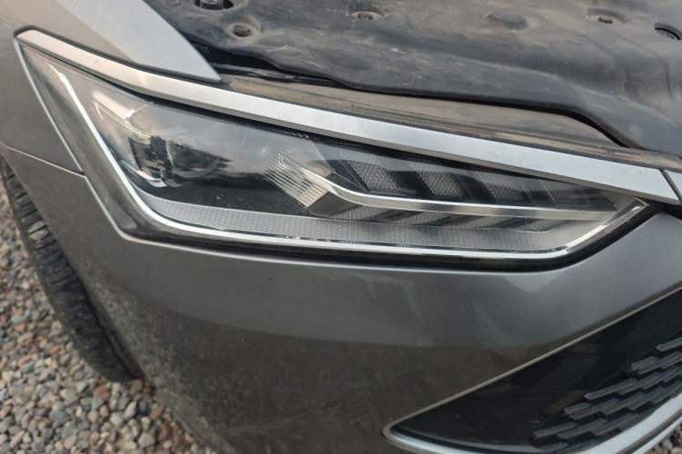 Used BYD Qin PLUS 2023 Champion Edition DM-i 55KM Leading Model Right Front Headlight