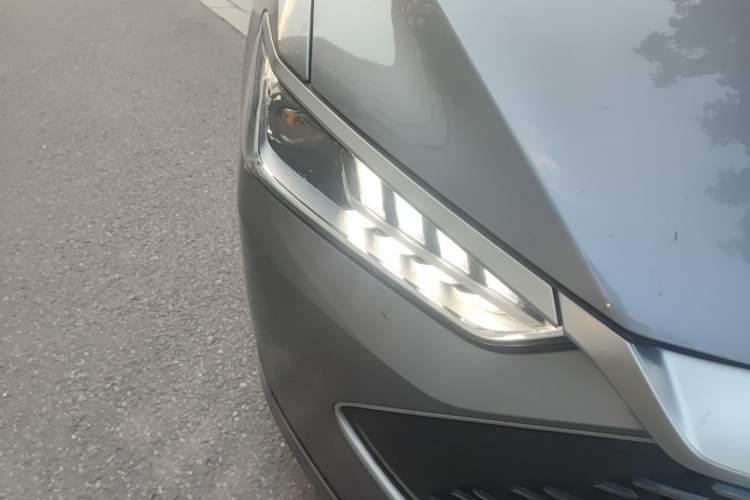 Used BYD Qin PLUS 2023 Champion Edition DM-i 55KM Leading Model Right Front Headlight