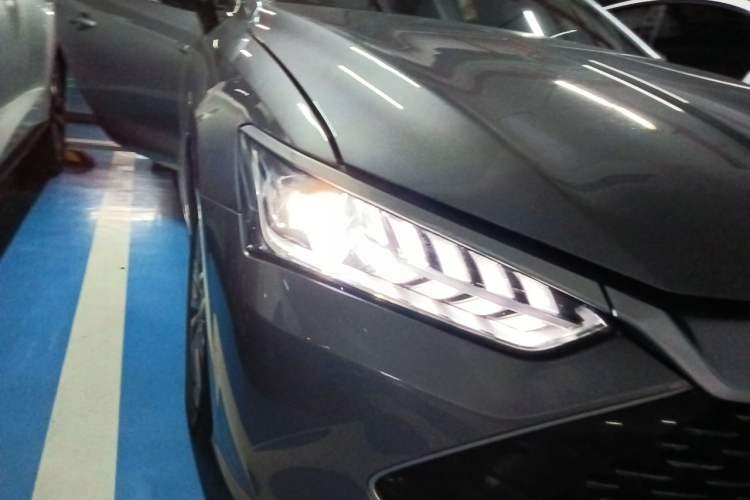 Used BYD Qin PLUS 2023 Champion Edition DM-i 55KM Superior Model Right Front Headlight