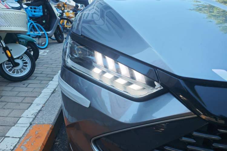 Used BYD Qin PLUS 2023 Champion Edition DM-i 55KM Leading Model Right Front Headlight