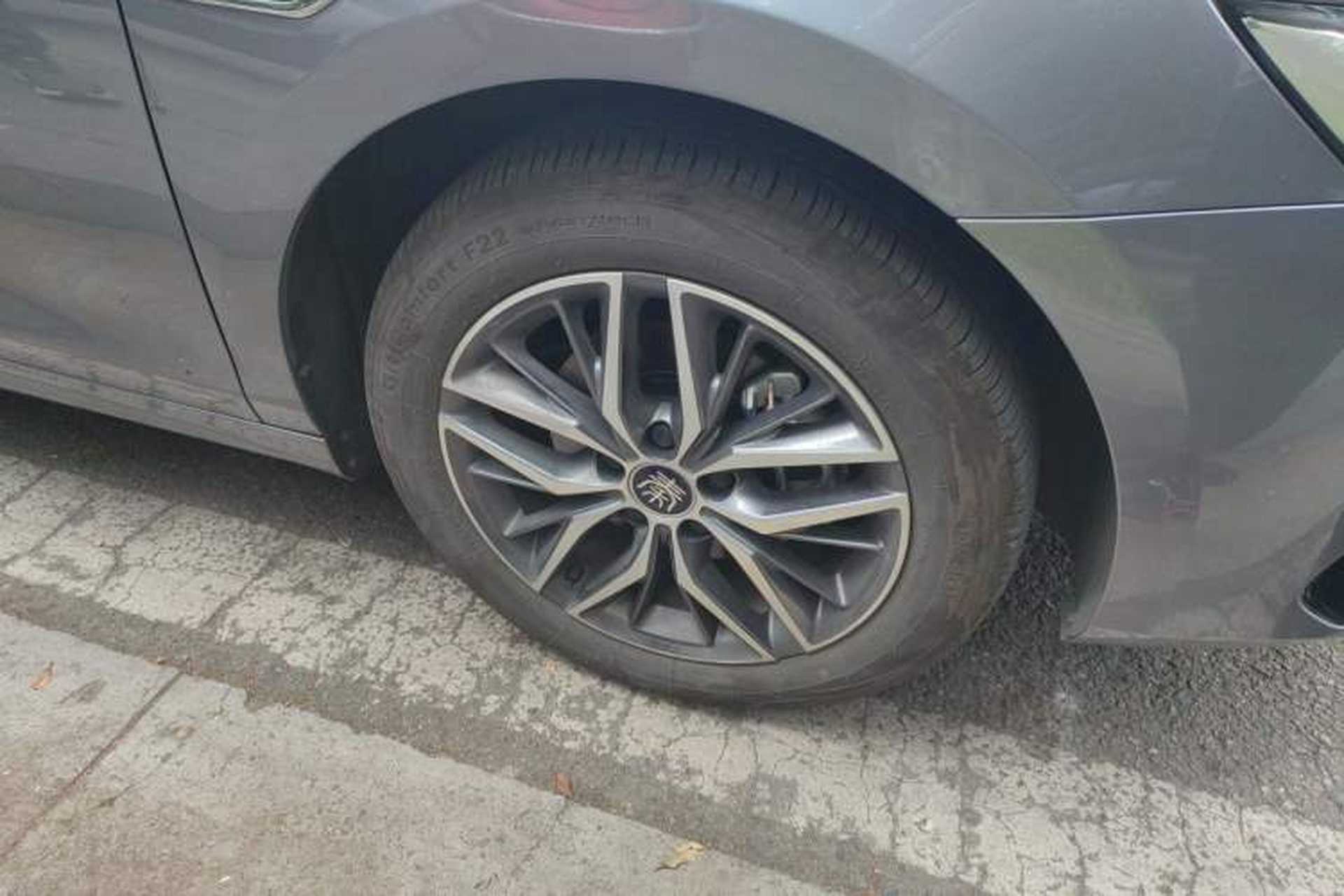 Used BYD Qin PLUS 2023 Champion Edition EV 510KM Leading Model Right Front Wheel Hub