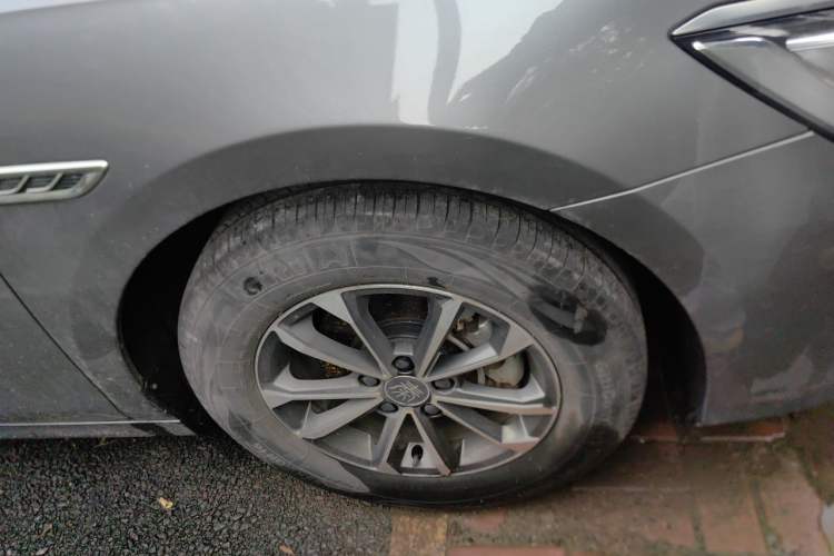 Used BYD Qin PLUS 2023 Champion Edition DM-i 55KM Leading Model Right Front Wheel Hub