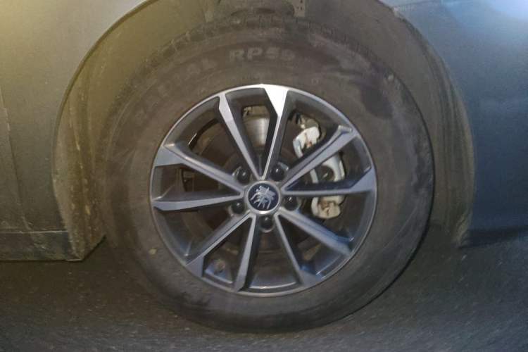 Used BYD Qin PLUS 2023 Champion Edition DM-i 55KM Leading Model Right Front Wheel Hub