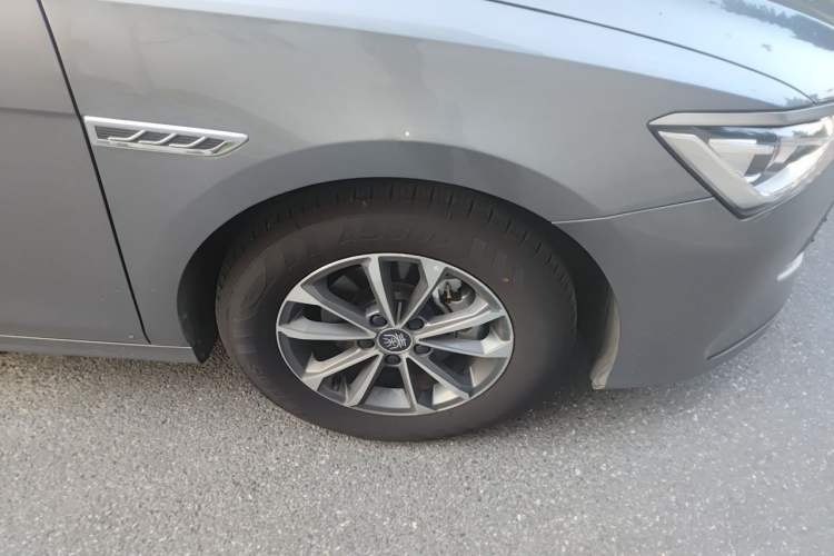 Used BYD Qin PLUS 2023 Champion Edition DM-i 55KM Leading Model Right Front Wheel Hub