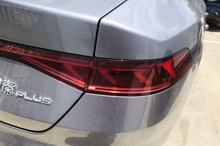 Used BYD Qin PLUS 2023 Champion Edition DM-i 120KM Beyond Model Right Rear Taillight