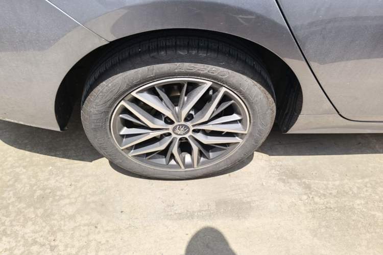 Used BYD Qin PLUS 2023 Champion Edition DM-i 120KM Beyond Model Right Rear Wheel Hub