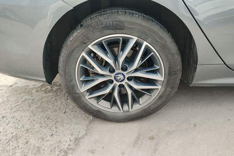 Used BYD Qin PLUS 2023 Champion Edition DM-i 55KM Superior Model Right Rear Wheel Hub