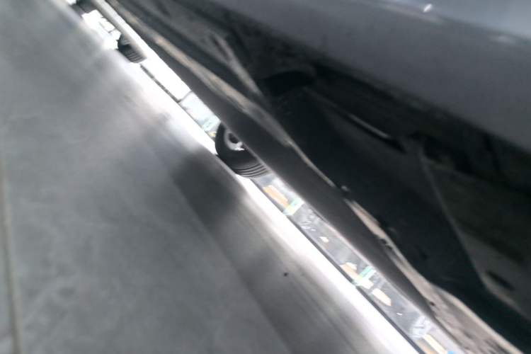 Used BYD Qin PLUS 2023 Champion Edition EV 510KM Leading Model Right Side Sill