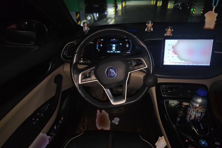 Used BYD Qin PLUS 2023 Champion Edition DM-i 55KM Superior Model Steering Wheel
