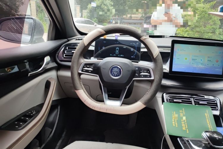 Used BYD Qin PLUS 2023 Champion Edition DM-i 55KM Leading Model Steering Wheel