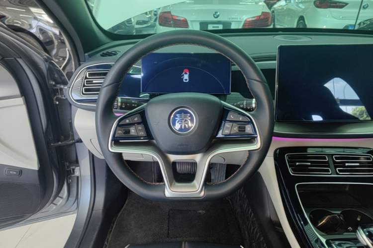 Used BYD Qin PLUS 2023 Champion Edition DM-i 120KM Excellence Model Steering Wheel