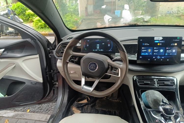 Used BYD Qin PLUS 2023 Champion Edition DM-i 55KM Leading Model Steering Wheel