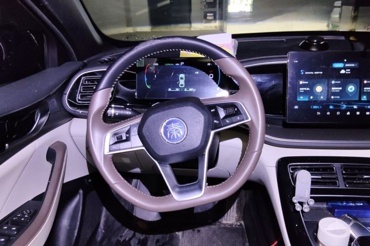 Used BYD Qin PLUS 2023 Champion Edition DM-i 120KM Leading Model Steering Wheel