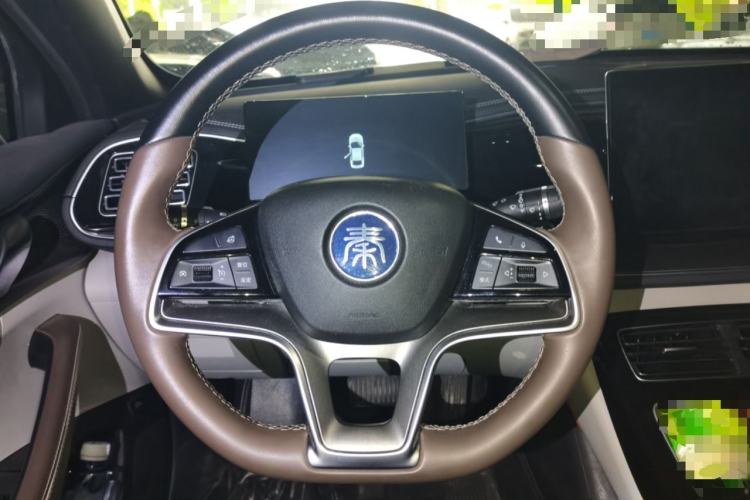 Used BYD Qin PLUS 2023 Champion Edition EV 510KM Leading Model Steering Wheel