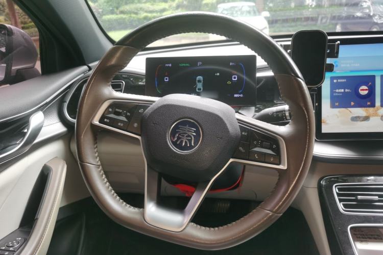 Used BYD Qin PLUS 2023 Champion Edition DM-i 120KM Beyond Model Steering Wheel