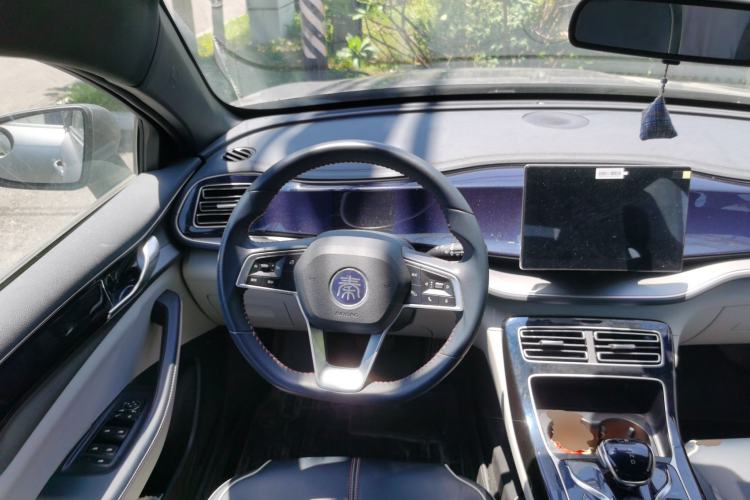 Used BYD Qin PLUS 2023 Champion Edition DM-i 120KM Leading Model Steering Wheel