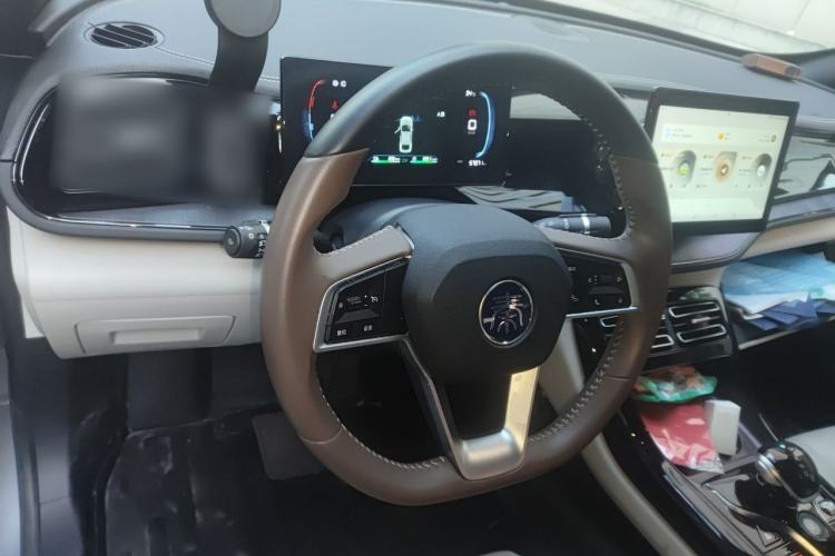 Used BYD Qin PLUS 2023 Champion Edition DM-i 55KM Leading Model Steering Wheel