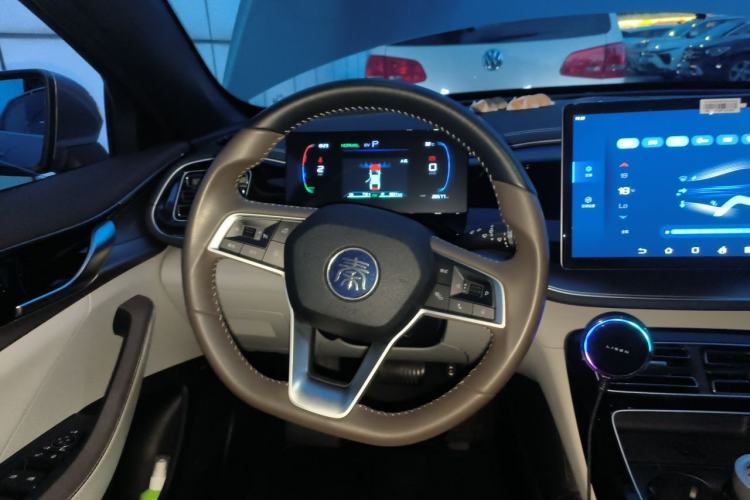Used BYD Qin PLUS 2023 Champion Edition DM-i 120KM Beyond Model Steering Wheel