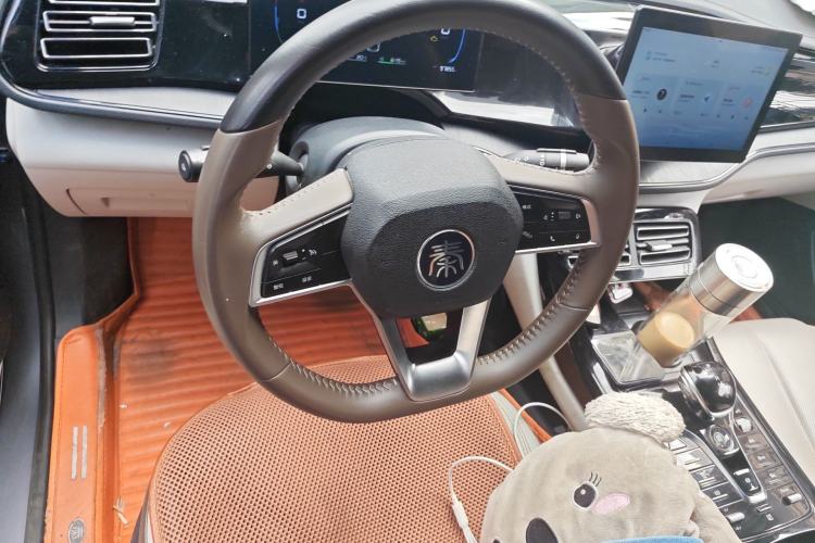 Used BYD Qin PLUS 2023 Champion Edition DM-i 55KM Leading Model Steering Wheel